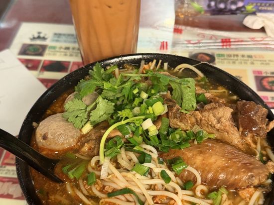 維也納酒店（羅湖口岸國貿地鐵站店）優惠