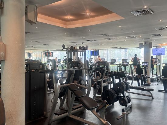 W杜拜-米納塞雅希，限成人優惠