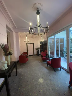 Hôtel le Cardinal Khu vực công cộng Photos