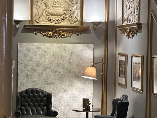 巴塞隆拿埃爾阿維尼達宮酒店優惠