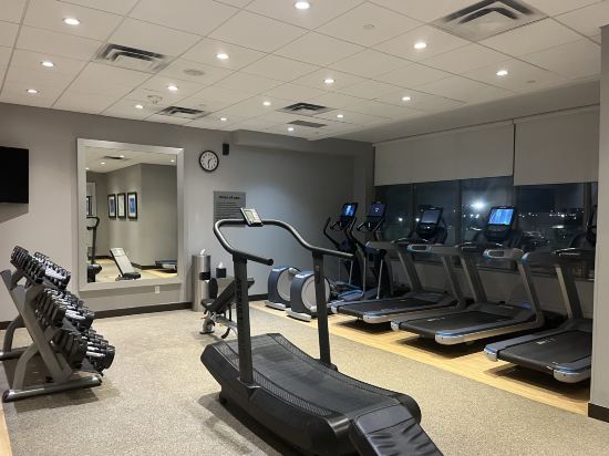 多倫多機場希爾頓大使館套房酒店優惠