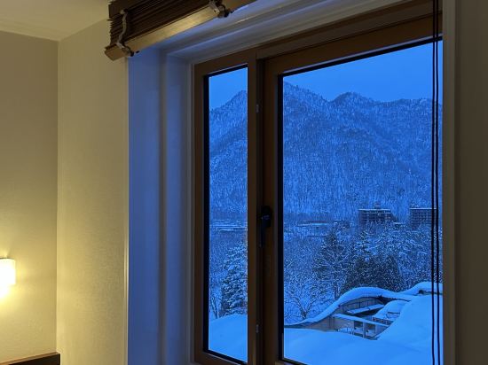 定山渓 鶴雅リゾートスパ 森の謌 クーポン