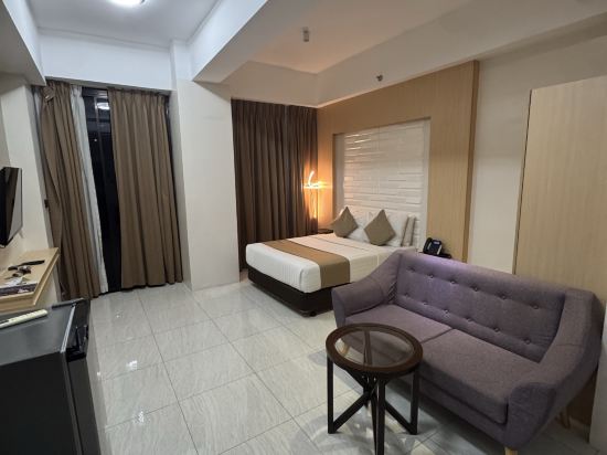 伊斯特蘭德飯店及公寓優惠