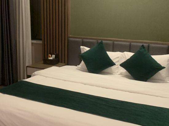 輝悦酒店（廣州聚龍地鐵站店）優惠