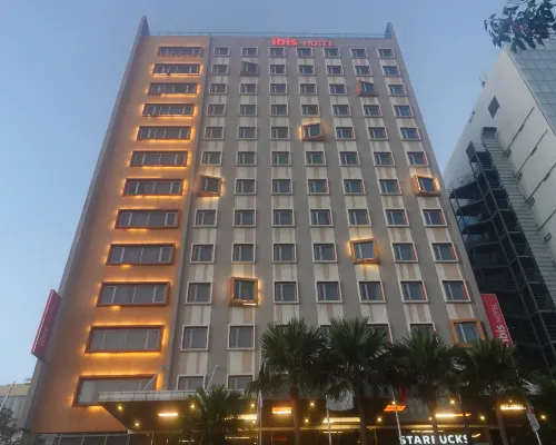 宜必思西貢機場酒店 外觀 Photos