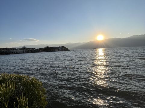 大理聽花島海景花園美宿優惠