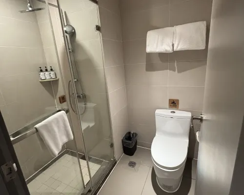 HomeInnSelected (Guangzhou International Financial City Olympic Sports Center Branch) Kamar Photos
