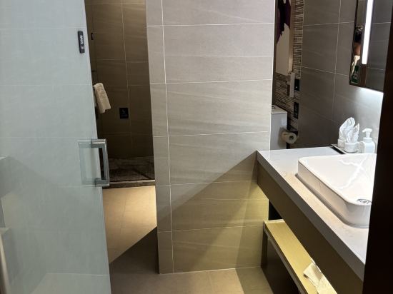 麗楓酒店（深圳羅湖寶能中心筍崗地鐵站店）優惠