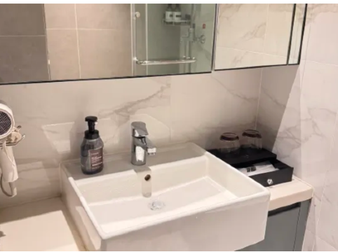 鉑瑞斯行政公寓（深圳海岸城南油服裝城店）優惠