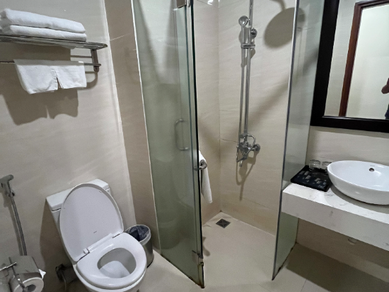 帕拉貢內白飯店及泳池優惠