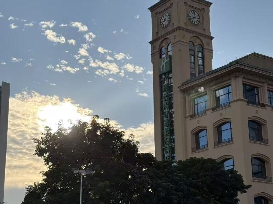 廣州番禺智選假日酒店優惠