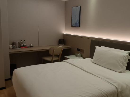 皇御軒酒店（深圳會展中心福民地鐵站店）優惠