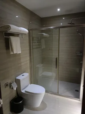 Auspicious Hotel Rooms Photos