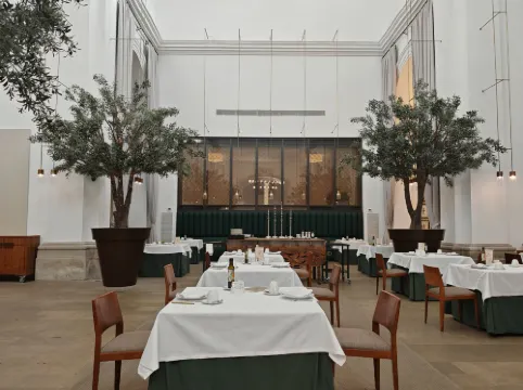 Parador de Lleida Restaurantes Photos