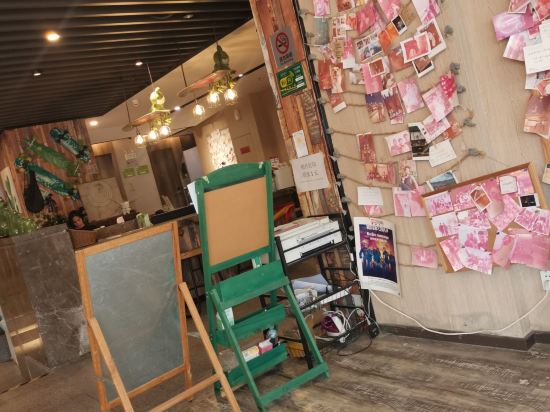 何夜青旅酒店（重慶解放碑步行街店）優惠