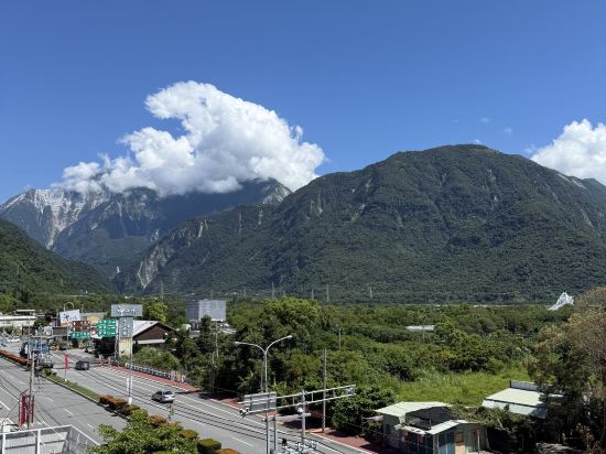 立閣人文旅店優惠