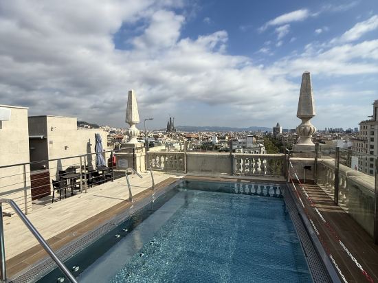 巴塞隆拿埃爾阿維尼達宮酒店優惠