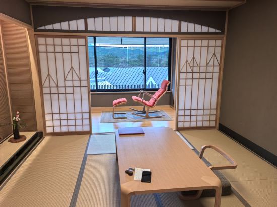 京都　嵐山温泉　渡月亭 クーポン