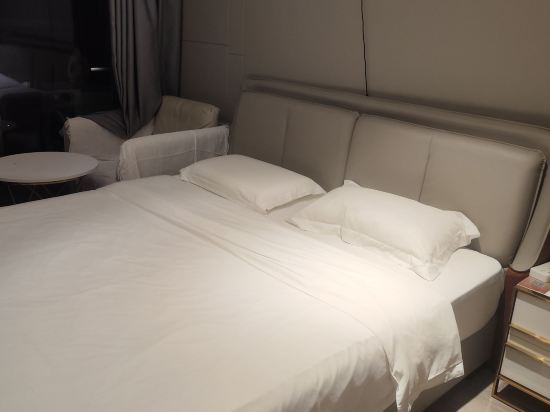 鉑斯登行政公寓（深圳大學城塘朗地鐵站店）優惠