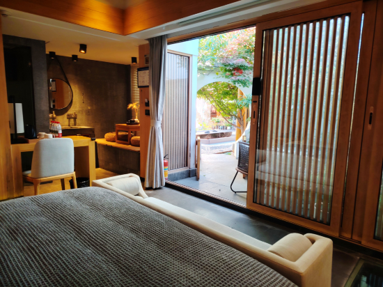 麗江雲見棲舍客棧優惠