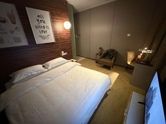 卡羅精品酒店（深圳東門步行街曬布地鐵站店）優惠