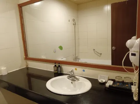 Yunti Hotel Kamar Photos