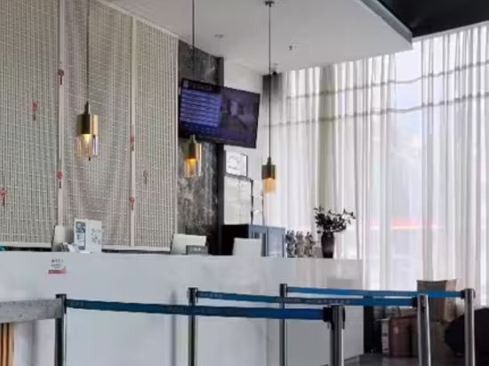 鳳悅輕尚飯店（廣州白雲機場人和地鐵站店）優惠