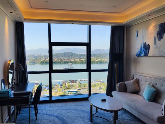 希岸Deluxe酒店（清遠高鐵站南岸公園店）優惠