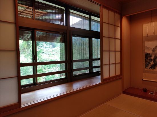 西山温泉 慶雲館 クーポン