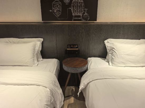 ZMAX HOTELS（珠海拱北口岸情侶路店）優惠