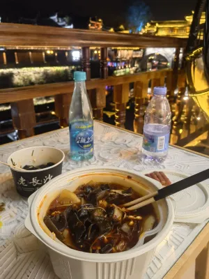 Qingshanjian Riverside Stilt House Inn (Phoenix Ancient Town - Hongqiao North Gate Pier Branch Dining Photos