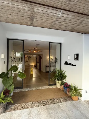 溫莎託薩飯店 – 限成人+16 Photos