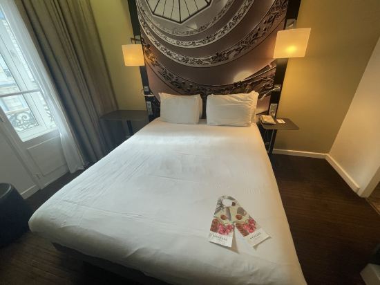 里昂中心美術學院美居酒店優惠