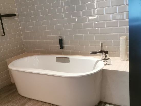 英德奧園希爾頓逸林度假酒店優惠