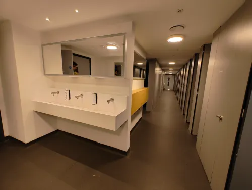 Zedwell Capsule Hotel Piccadilly Circus Photos