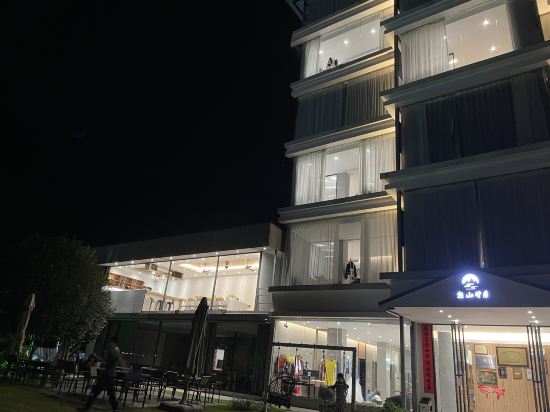 攬山望月民宿（陽朔十里畫廊店）優惠