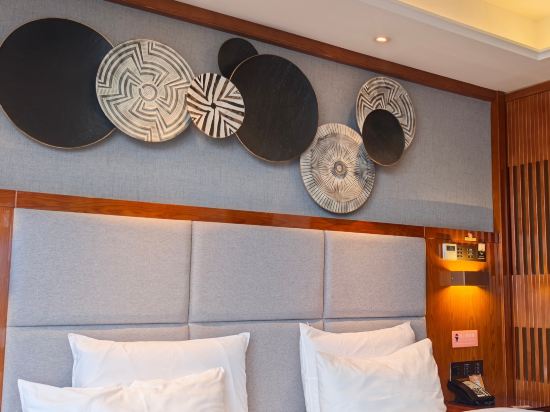 麗橙酒店·悦（貴陽大十字廣場店）優惠