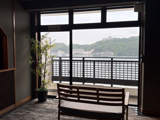 湯快リゾート 南紀勝浦温泉 越之湯〈プレミアム〉 クーポン