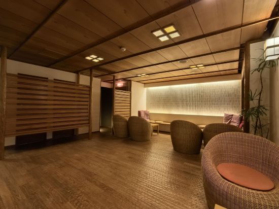 京都　嵐山温泉　渡月亭 クーポン