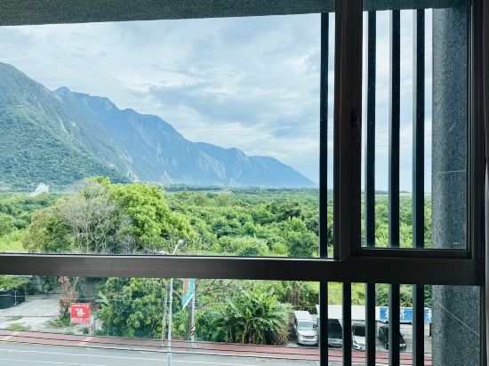 立閣人文旅店優惠