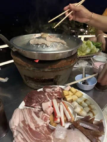 ม่อนวิวงาม ห้องอาหาร Photos