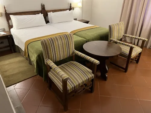 Parador de Cardona Habitaciones Photos