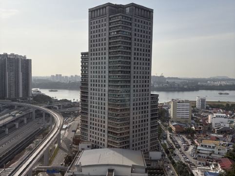 新山市中心假日酒店優惠