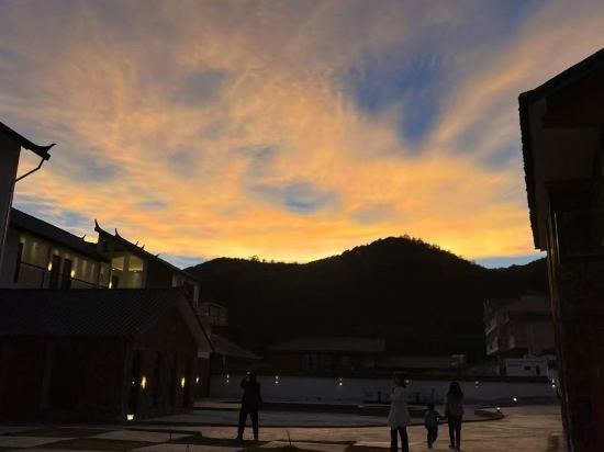 撫雲·供氧湖景飯店（瀘沽湖店）優惠