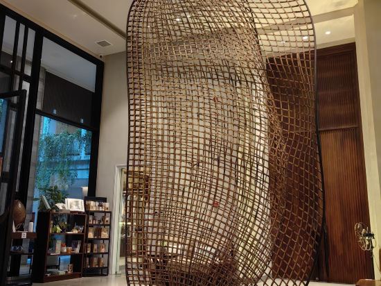 特雷布藏紅花飯店優惠