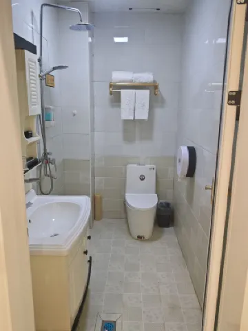 Wuyue Yuexin Hotel (Lanzhou Xinqu Zhongchuan Airport ) Phòng Photos