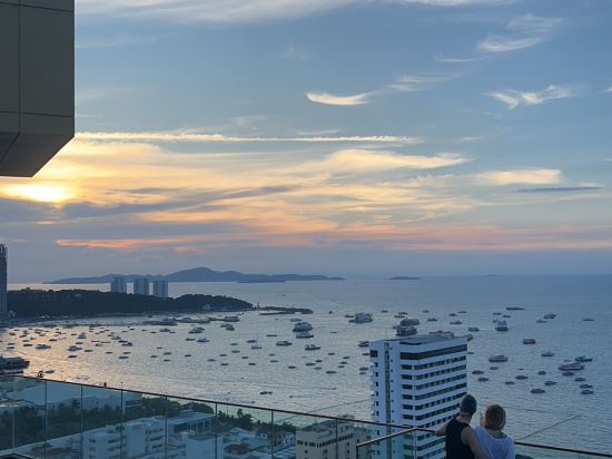 SKY芭達雅EDGE邊緣中心公寓優惠