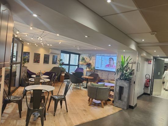 鐘樓里昂中央貝爾奇羅納酒店優惠