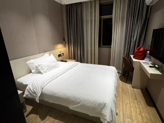 格納飯店（鶴山廣場店）優惠