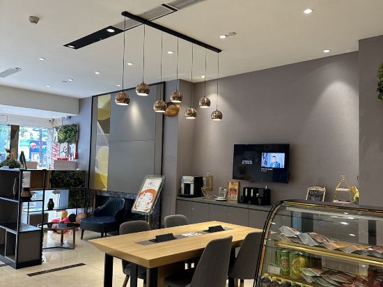 驛居酒店（深圳華強北燕南地鐵口店）優惠